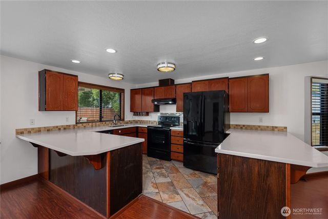 22616 82nd Avenue E, Graham, WA 98338