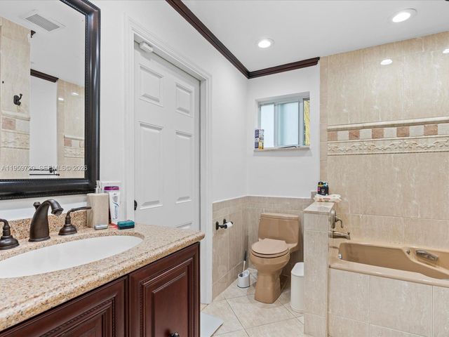1113 N 46th Terrace, Hollywood, FL 33021