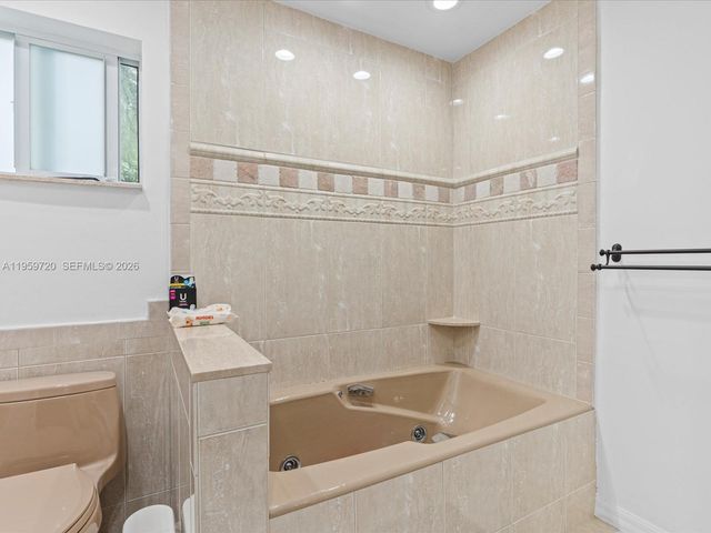 1113 N 46th Terrace, Hollywood, FL 33021