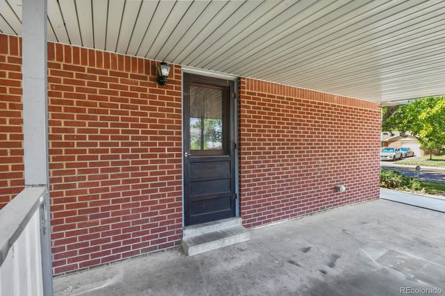 564 Moline Street, Aurora, CO 80010