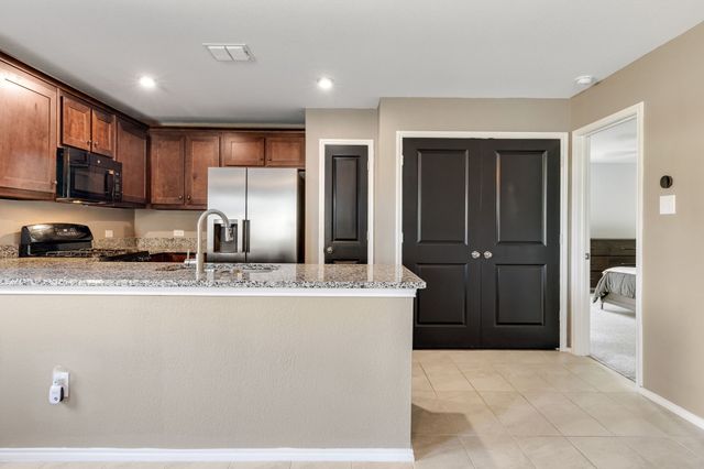 14164 Danesdale Drive, Pilot Point, TX 76258