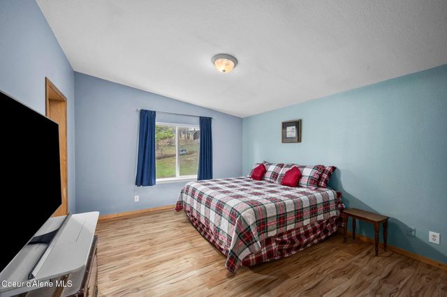 319 Crystal Creek Rd, Fernwood, ID 83830