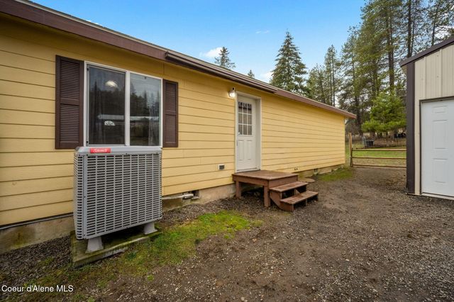 319 Crystal Creek Rd, Fernwood, ID 83830