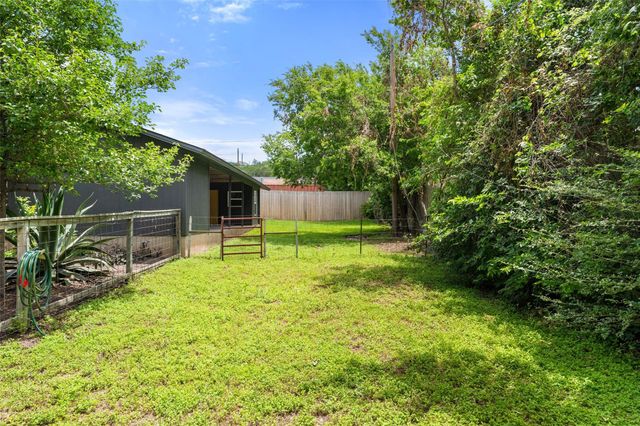 7511 Old Bee Caves RD 2, Austin, TX 78735