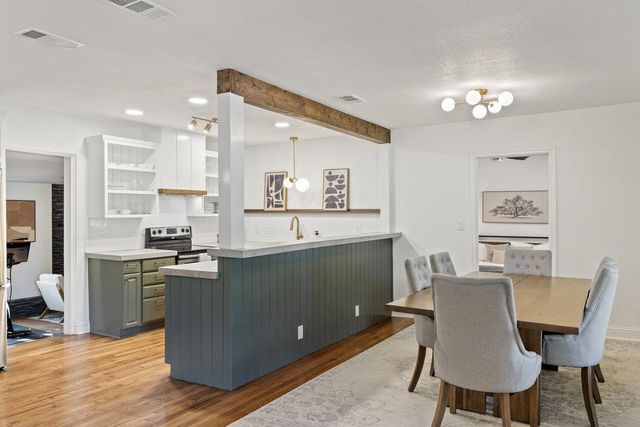 7511 Old Bee Caves RD 2, Austin, TX 78735