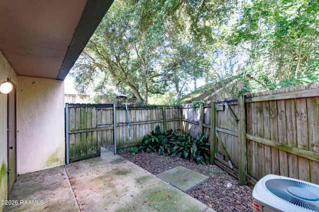 3500 E Simcoe Street 54, Lafayette, LA 70501