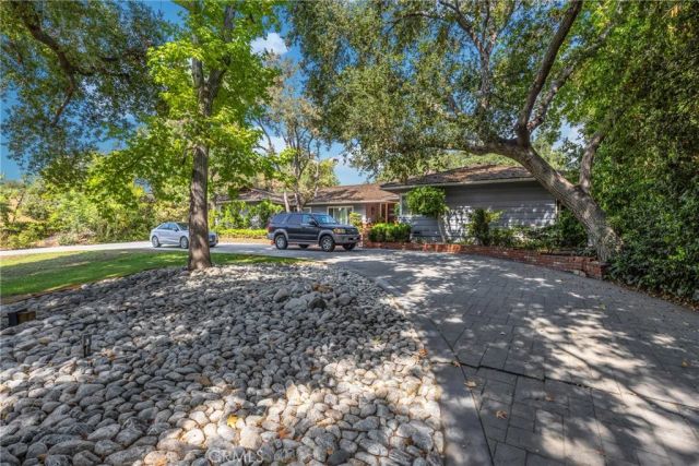 827 Hampton Road, Arcadia, CA 91006