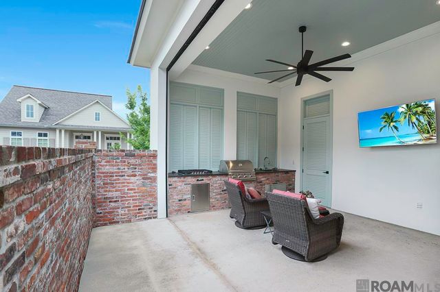 8339 Billiu St, Saint George, LA 70817