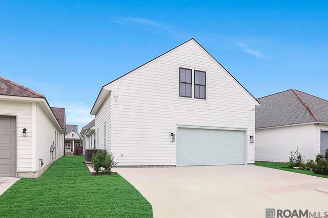 8339 Billiu St, Saint George, LA 70817
