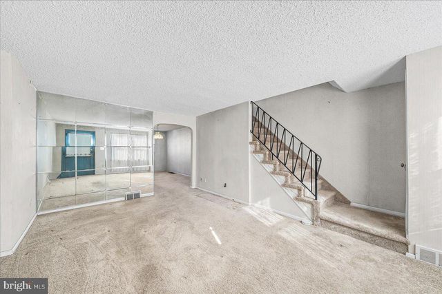 2038 KENT RD, Folcroft, PA 19032