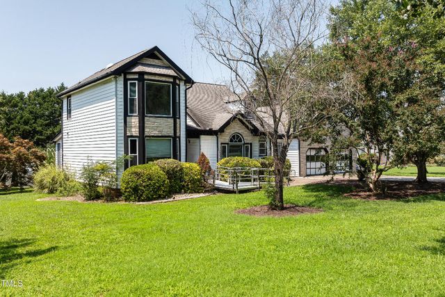 2517 Oakes Plantation Drive, Raleigh, NC 27610