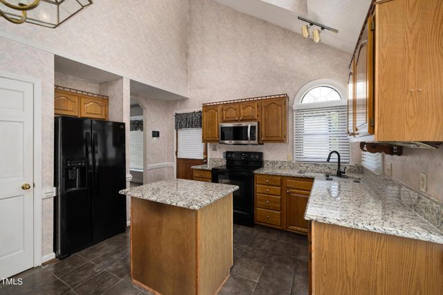 2517 Oakes Plantation Drive, Raleigh, NC 27610