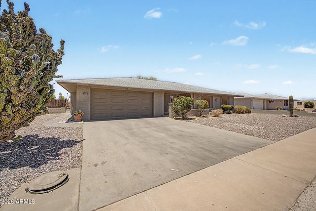 14044 N Lakeforest Drive, Sun City, AZ 85351