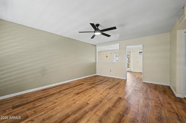14044 N Lakeforest Drive, Sun City, AZ 85351