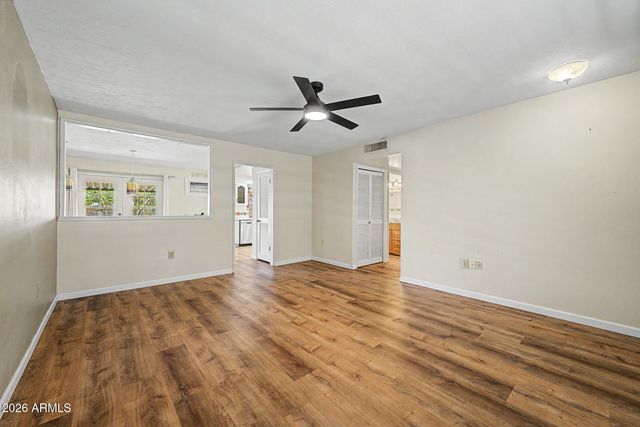 14044 N Lakeforest Drive, Sun City, AZ 85351