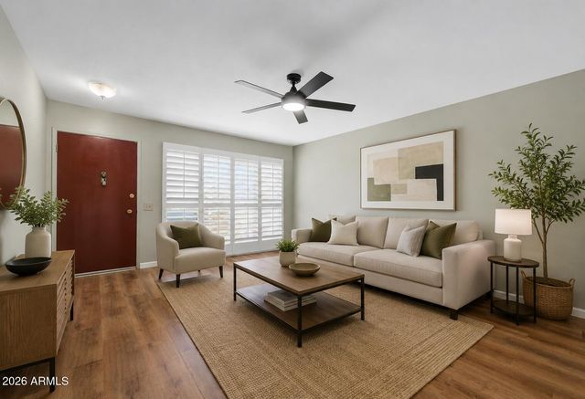 14044 N Lakeforest Drive, Sun City, AZ 85351