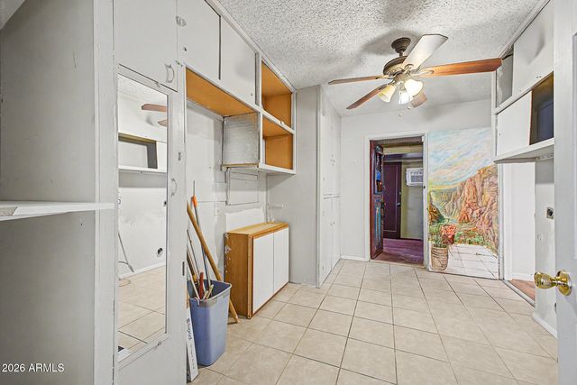 14044 N Lakeforest Drive, Sun City, AZ 85351