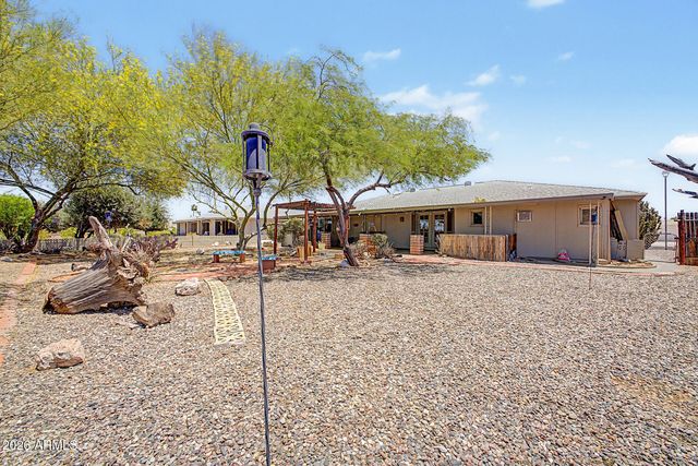 14044 N Lakeforest Drive, Sun City, AZ 85351