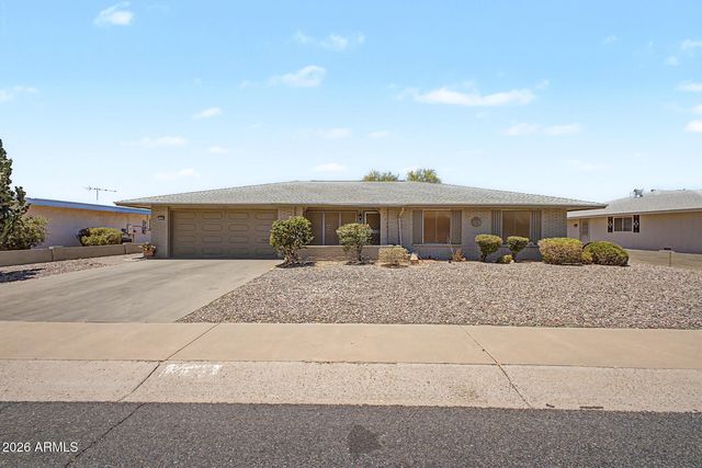 14044 N Lakeforest Drive, Sun City, AZ 85351