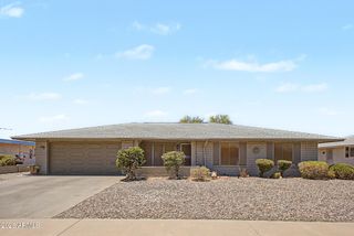 14044 N Lakeforest Drive, Sun City, AZ 85351