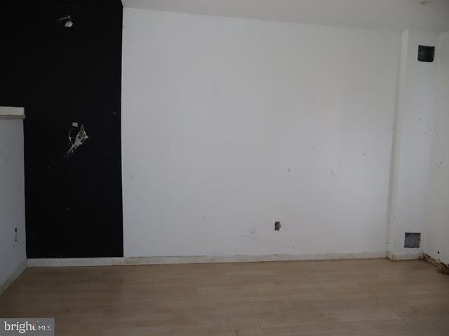 8434 BRUNSWICK PL, Philadelphia, PA 19153
