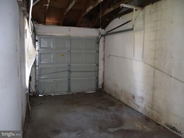 8434 BRUNSWICK PL, Philadelphia, PA 19153