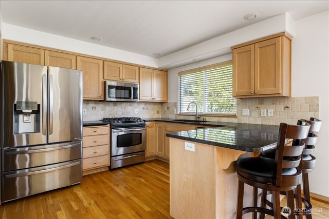 726 SW Puffin Street, Oak Harbor, WA 98277