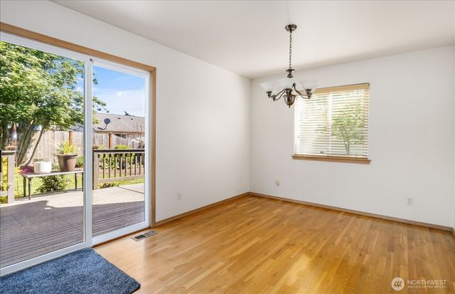 726 SW Puffin Street, Oak Harbor, WA 98277