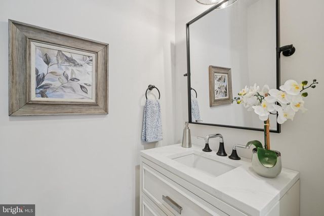 340 HIDDEN RIVER RD, Penn Valley, PA 19072