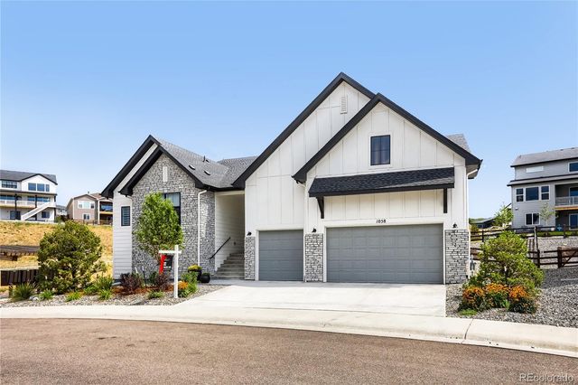 1058 Earmark Lane, Castle Rock, CO 80104