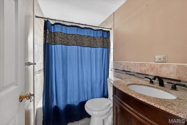 8808 Marcella Avenue, St Louis, MO 63121