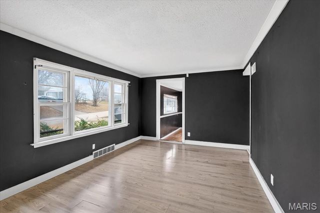 8808 Marcella Avenue, St Louis, MO 63121