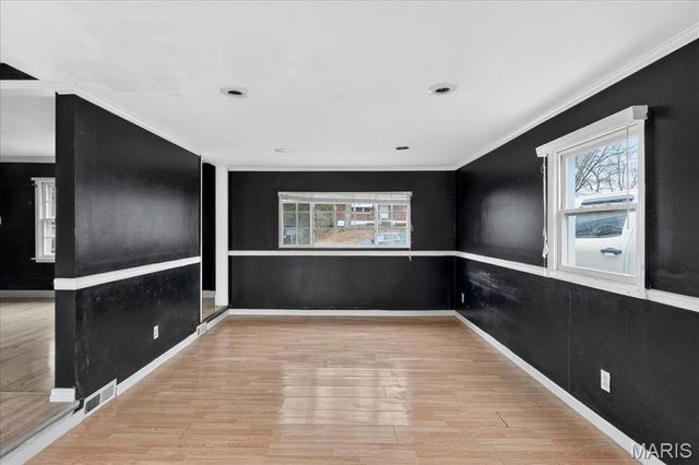 8808 Marcella Avenue, St Louis, MO 63121