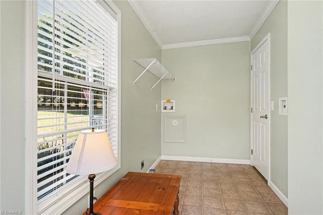 190 Pondview Drive, Reidsville, NC 27320