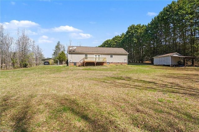 190 Pondview Drive, Reidsville, NC 27320