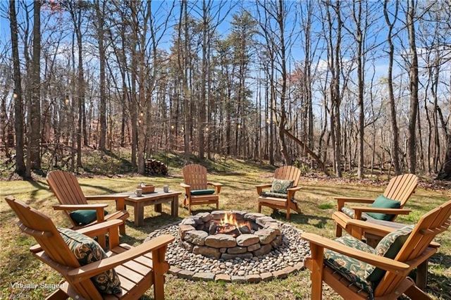 190 Pondview Drive, Reidsville, NC 27320