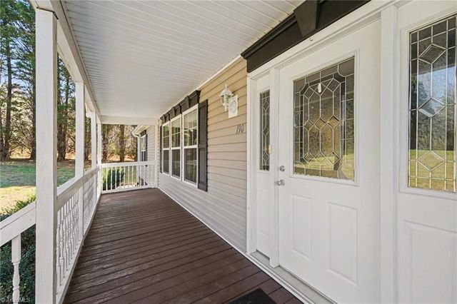 190 Pondview Drive, Reidsville, NC 27320