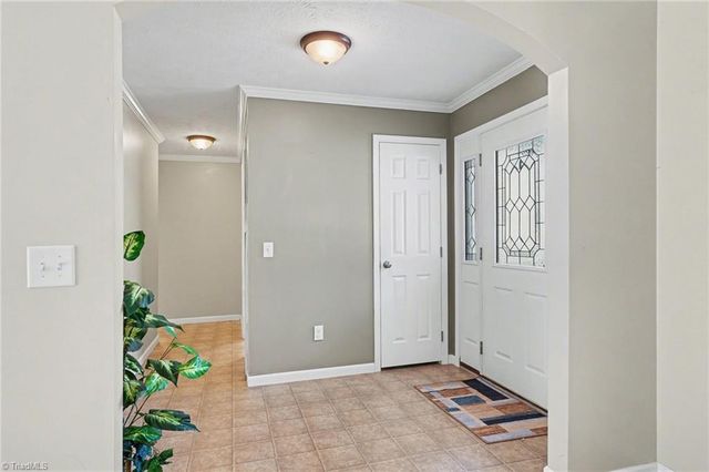 190 Pondview Drive, Reidsville, NC 27320