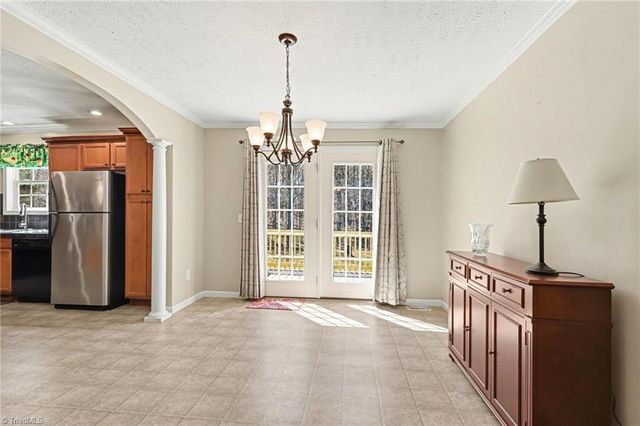 190 Pondview Drive, Reidsville, NC 27320