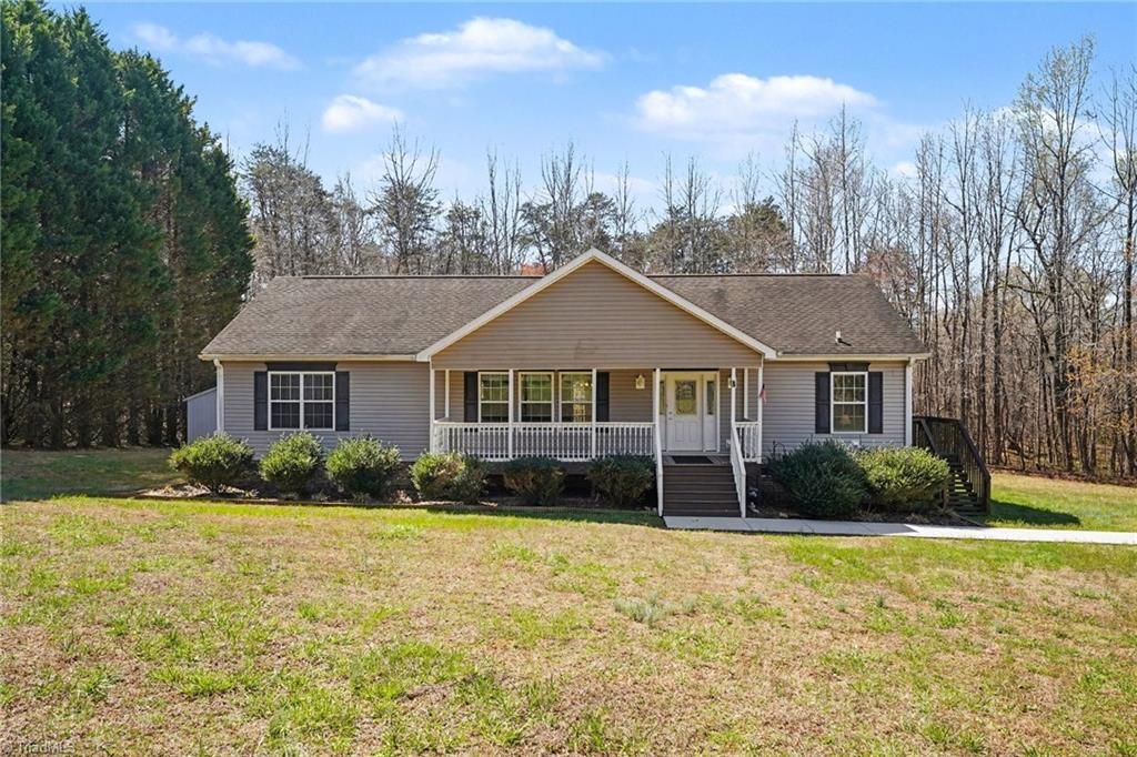 190 Pondview Drive, Reidsville, NC 27320