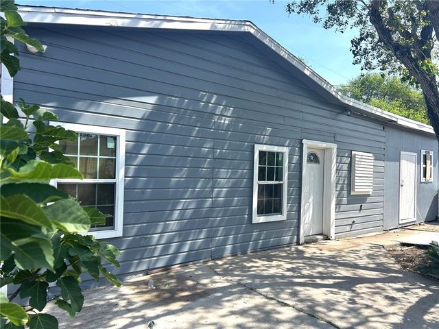 5006 Kasper St, Corpus Christi, TX 78415