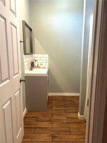 5006 Kasper St, Corpus Christi, TX 78415