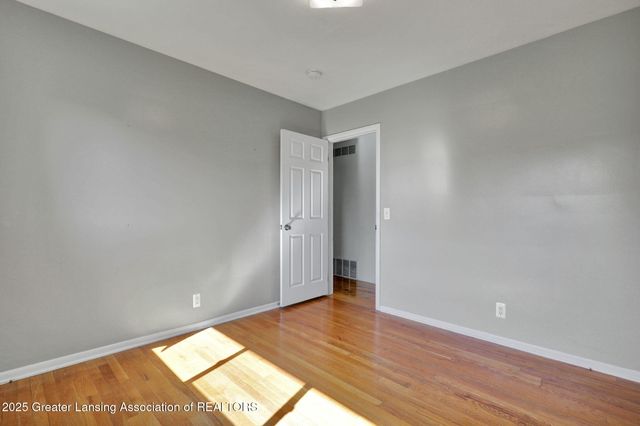 4311 Woodhaven Drive, Lansing, MI 48917