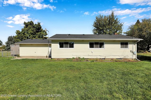 4311 Woodhaven Drive, Lansing, MI 48917