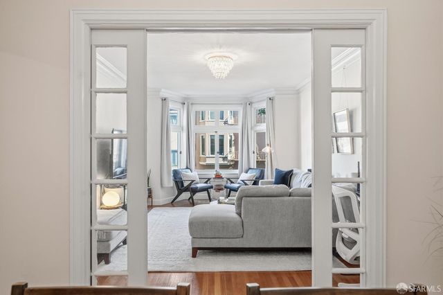 1441 Jones Street 301, San Francisco, CA 94109