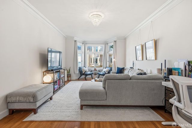 1441 Jones Street 301, San Francisco, CA 94109