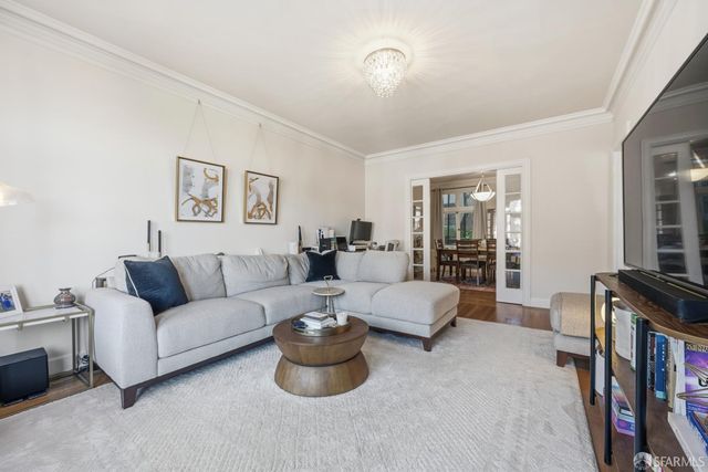 1441 Jones Street 301, San Francisco, CA 94109