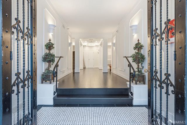 1441 Jones Street 301, San Francisco, CA 94109