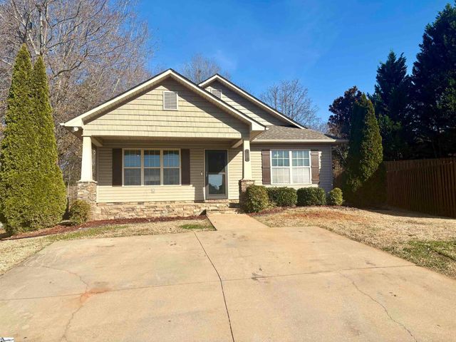 610 Fawn Branch Trail, Boiling Springs, SC 29316