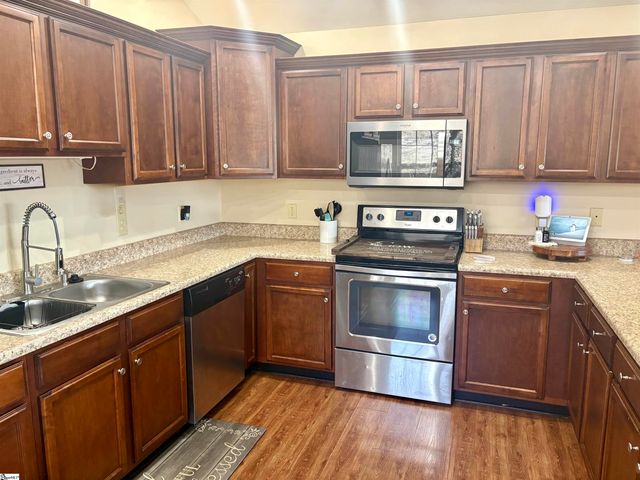 610 Fawn Branch Trail, Boiling Springs, SC 29316